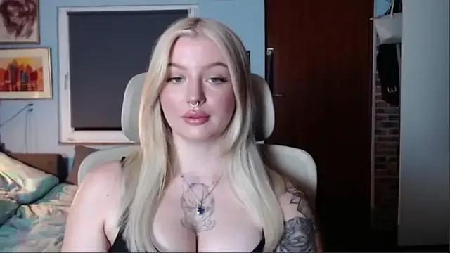 DelightCamila webcams show profile image 