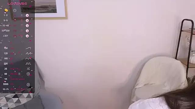 Demi_Crain from StripChat is Freechat