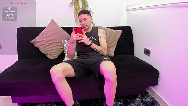 Girls: try live performances with matured performers, from dancing to quirks, in a variety of beautiful sex cams.