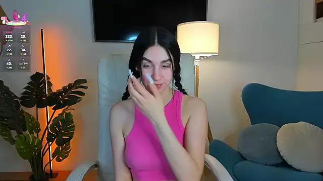 Dina_Foxxx webcams show profile image 