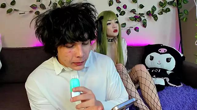 Girls: try live performances with matured performers, from dancing to quirks, in a variety of beautiful sex cams.