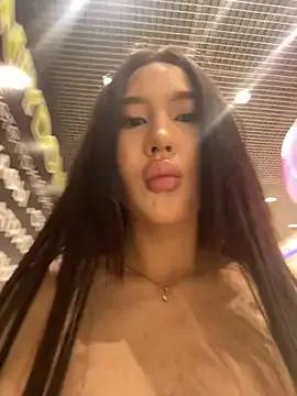 Dizzy_daisy from StripChat is Freechat
