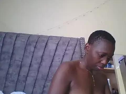Dizzydose from StripChat