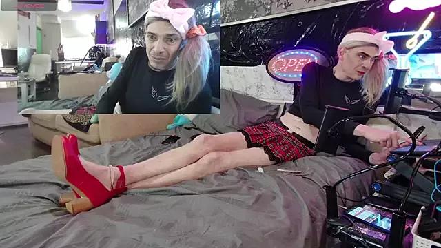 Doggyray44 from StripChat
