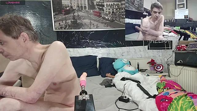 Doggyray44 from StripChat