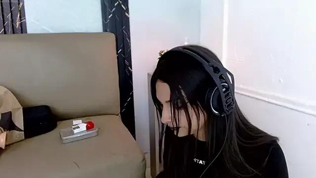 Dollbehavior_ from StripChat
