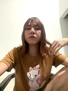 Dolly_Peach_ from StripChat