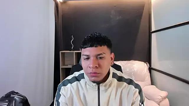 DominickSantiago_ from StripChat is Freechat