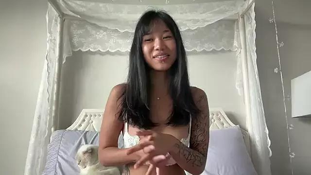 donna_creamteam from StripChat