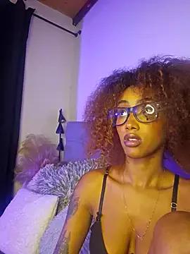 Dulce_Tara from StripChat is Freechat