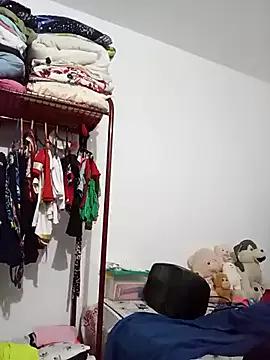 dulcesilvana10 from StripChat is Freechat