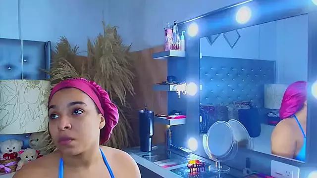 EileenBenzon from StripChat