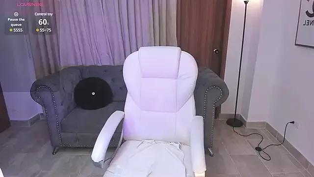 ela_carter1 from StripChat is Freechat