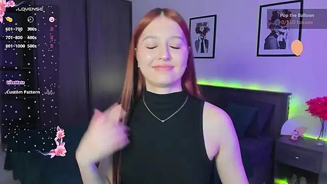 EleanorePeach on StripChat 
