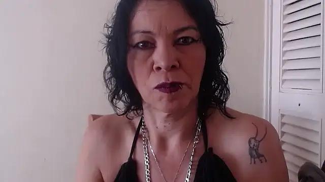 electra-mommy from StripChat