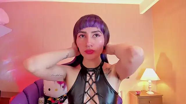 ElectraRaptiis from StripChat