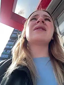 elegant_babe from StripChat