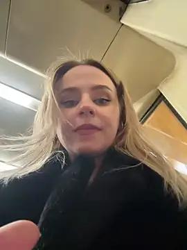 elegant_babe from StripChat