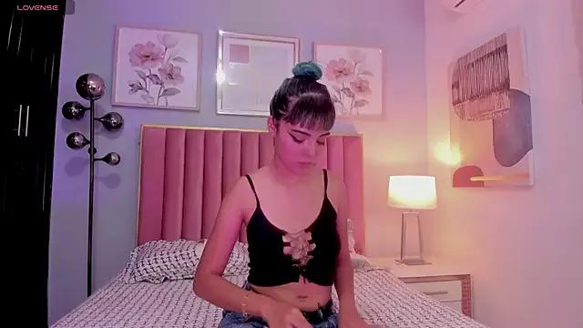 Girls: try live performances with matured performers, from dancing to quirks, in a variety of beautiful sex cams.