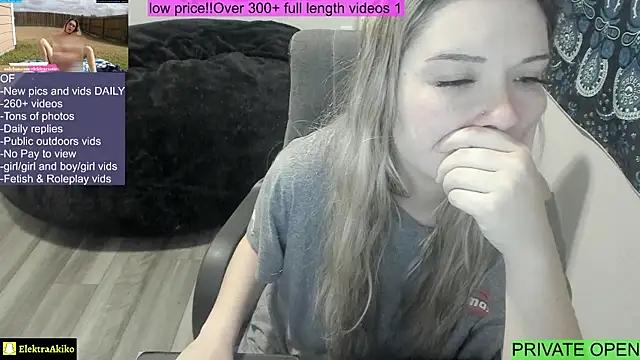 ElektraExotic from StripChat