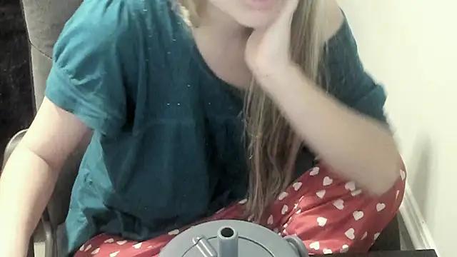 ElektraExotic from StripChat