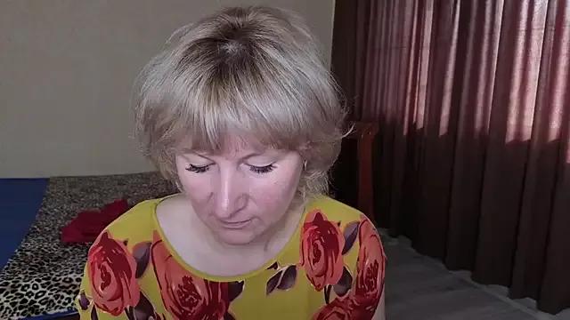 Elen_Blush from StripChat is Freechat