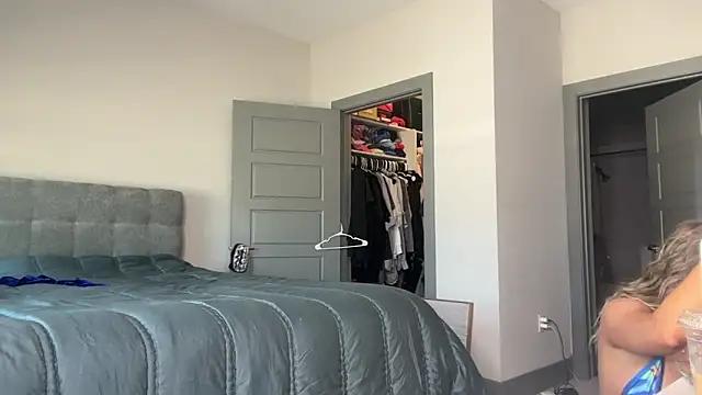 ElenaErickson from StripChat