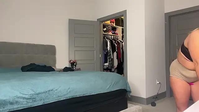 ElenaErickson from StripChat