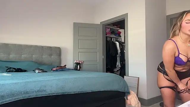 ElenaErickson from StripChat