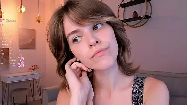 Photos of EleneButton from StripChat is Freechat