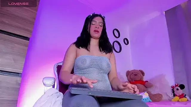 Elii_ross from StripChat