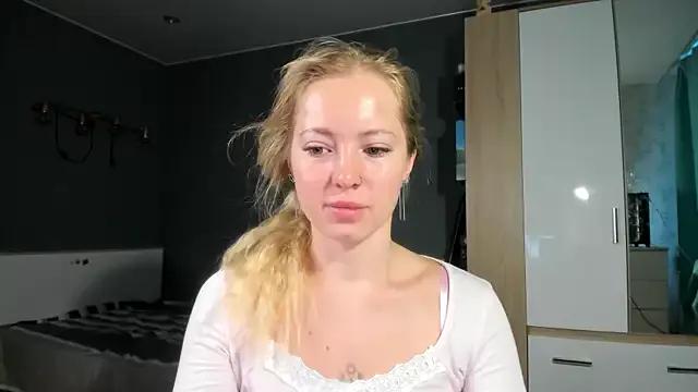 elisa__ from StripChat is Freechat