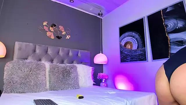 Girls: try live performances with matured performers, from dancing to quirks, in a variety of beautiful sex cams.
