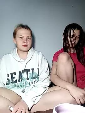ella_grays from StripChat is Freechat