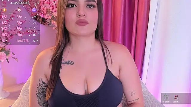 ellarosee_ from StripChat