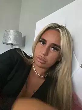 EllieMaeBaby from StripChat is Freechat