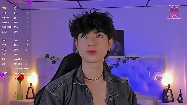 Elliot_younngg from StripChat