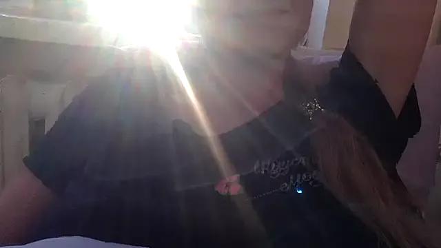 Elvee1 from StripChat