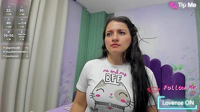 Emelyross_ from StripChat
