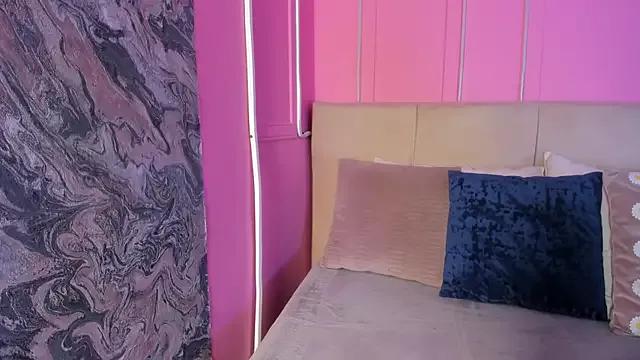 Emelyy_Carter from StripChat is Freechat