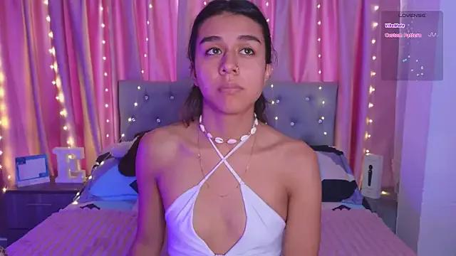 Emiily_Scott1 from StripChat