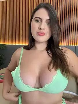 EmiilyAdams_ from StripChat