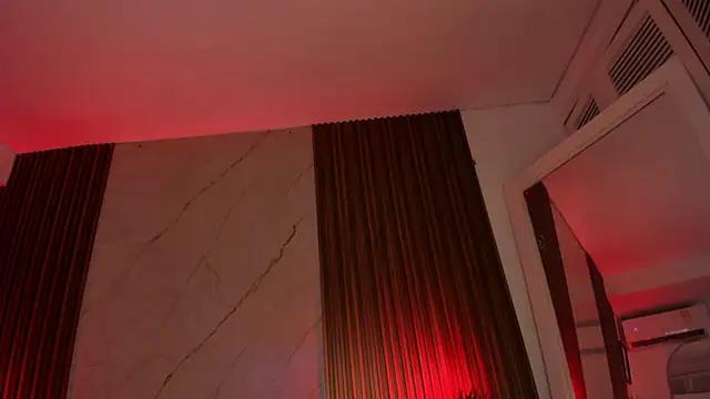 Emiilycollins from StripChat