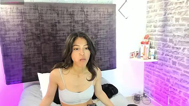 Girls: try live performances with matured performers, from dancing to quirks, in a variety of beautiful sex cams.