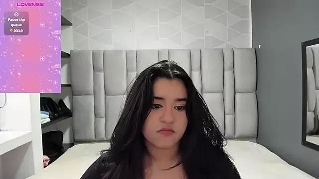 Emily__Fox__ from StripChat is Freechat
