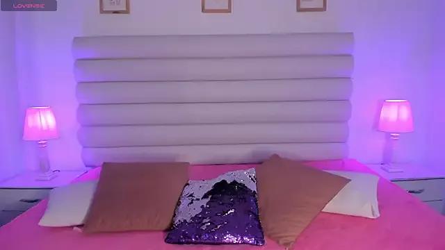 Girls: try live performances with matured performers, from dancing to quirks, in a variety of beautiful sex cams.