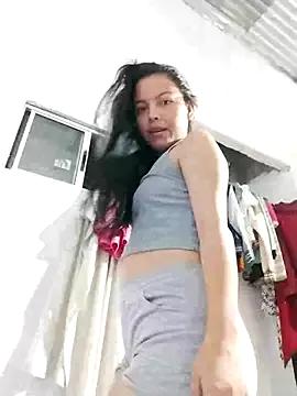 Emily_diiaz from StripChat is Freechat