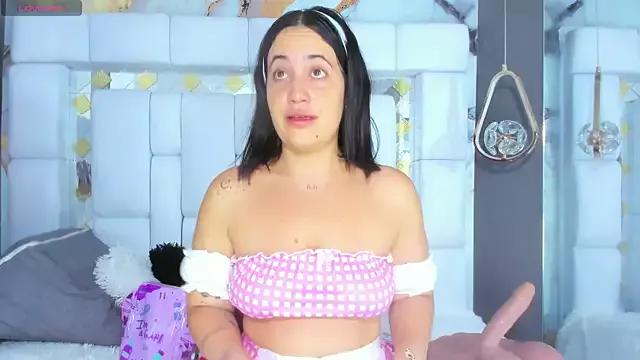 Girls: try live performances with matured performers, from dancing to quirks, in a variety of beautiful sex cams.