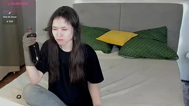 Girls: try live performances with matured performers, from dancing to quirks, in a variety of beautiful sex cams.