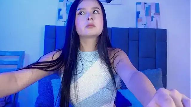 Emma-Flowers from StripChat